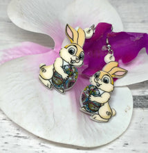 Load image into Gallery viewer, Easter Bunny Earrings, Beige &amp; Light Tan.
