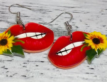 Load image into Gallery viewer, Sunflower Lips Bright and Bold Lipstick for a Fun and Flirty Look
